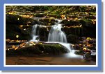 autumn-waterfall0092 * 1250 x 833 * (807KB)