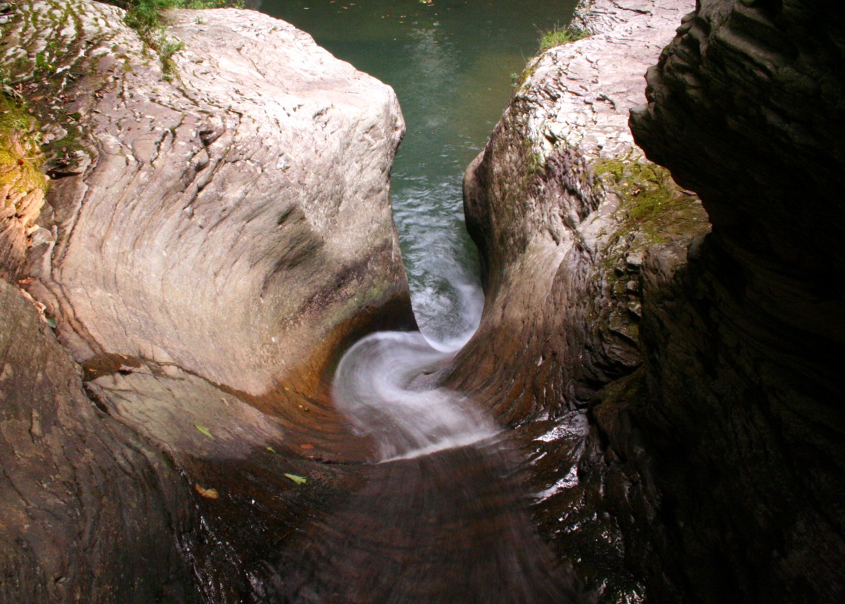 shupes-chute-wonderful-waterfall-2.jpg