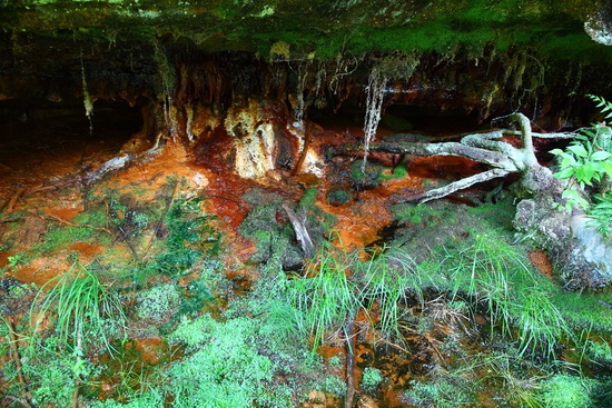 Minerals Muck Cave