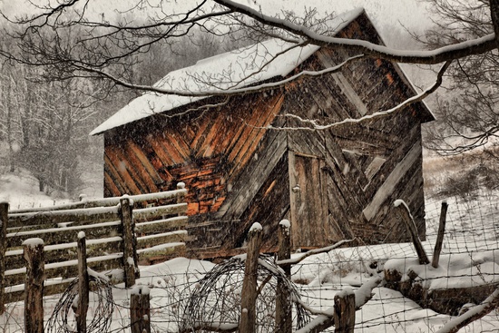 Country Barn Snow Storm